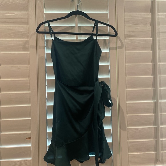 Princess Polly Hunters Manor mini dress size US 2 - Picture 3 of 4